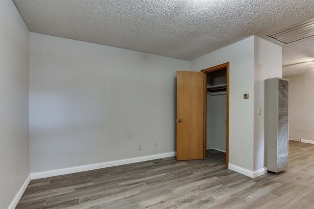 1301 Queensboro Place, Yukon, OK 73099