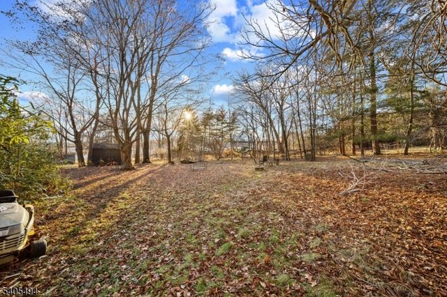 81 Vreeland Ave, Midland Park Boro, NJ 07432