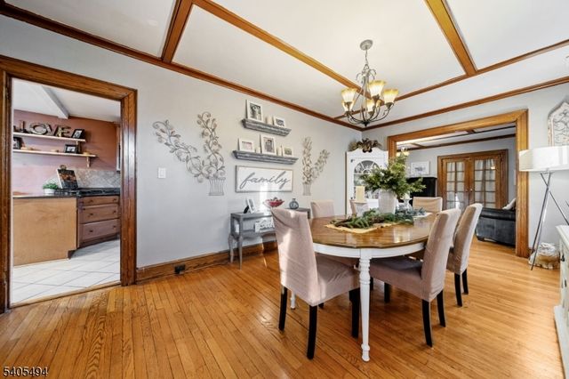 81 Vreeland Ave, Midland Park Boro, NJ 07432