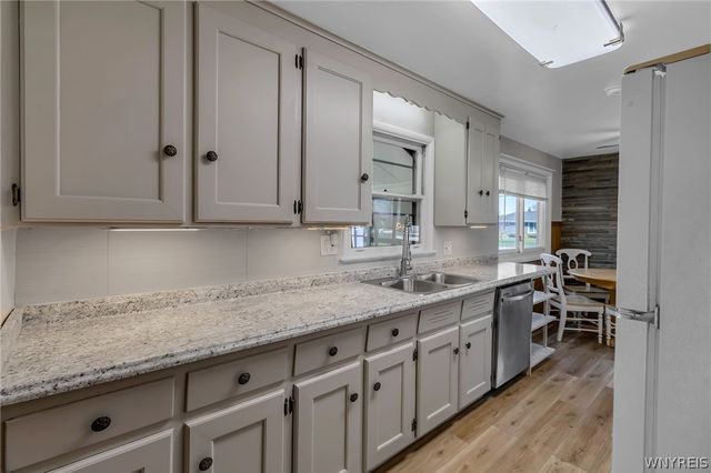 7375 Saint Joseph Road, Niagara, NY 14304