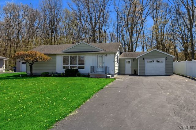 7375 Saint Joseph Road, Niagara, NY 14304