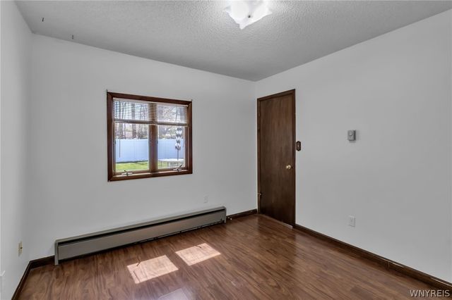 7375 Saint Joseph Road, Niagara, NY 14304