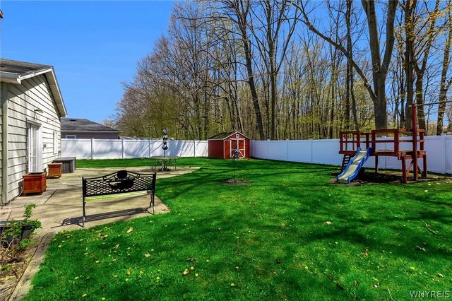 7375 Saint Joseph Road, Niagara, NY 14304