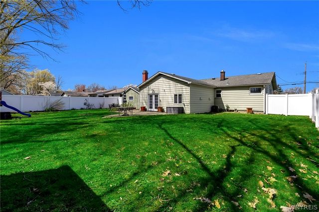 7375 Saint Joseph Road, Niagara, NY 14304