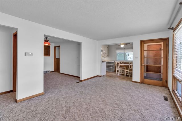 7375 Saint Joseph Road, Niagara, NY 14304