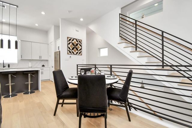 1104 Palmer Street, Houston, TX 77003