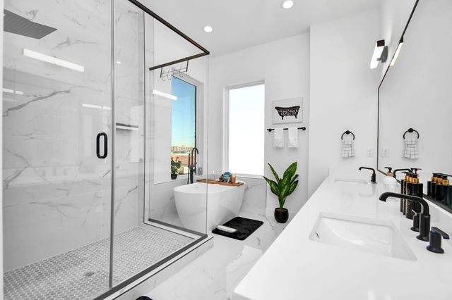 1104 Palmer Street, Houston, TX 77003