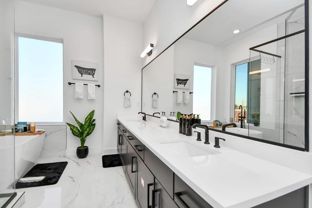 1104 Palmer Street, Houston, TX 77003