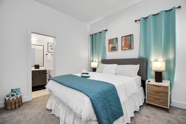1104 Palmer Street, Houston, TX 77003