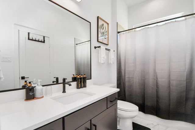 1104 Palmer Street, Houston, TX 77003