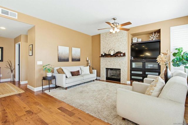 4889 Ruette De Mer, San Diego, CA 92130