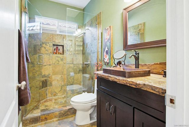 4889 Ruette De Mer, San Diego, CA 92130