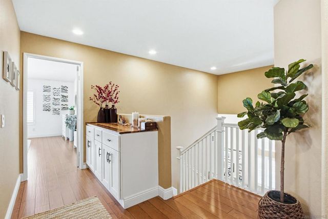 4889 Ruette De Mer, San Diego, CA 92130