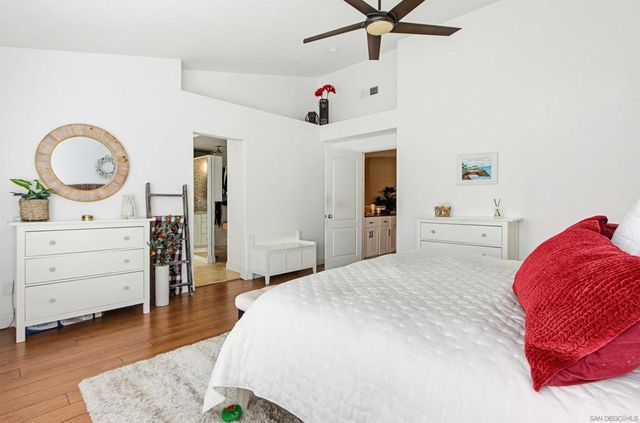 4889 Ruette De Mer, San Diego, CA 92130