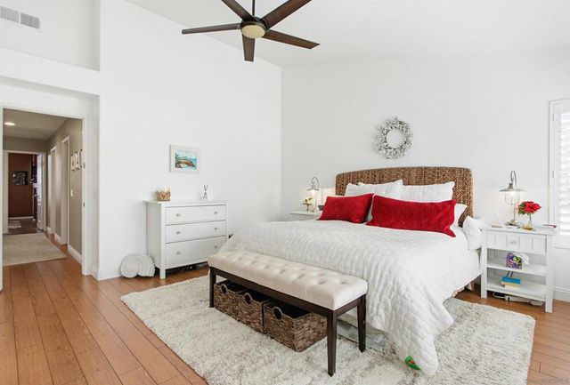 4889 Ruette De Mer, San Diego, CA 92130