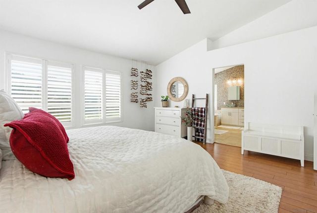 4889 Ruette De Mer, San Diego, CA 92130