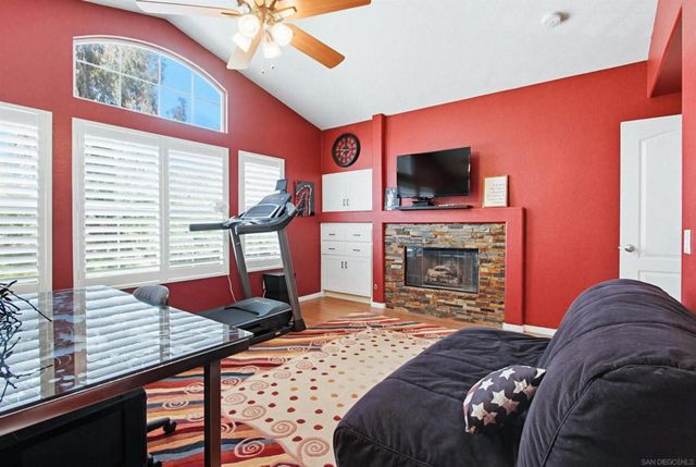 4889 Ruette De Mer, San Diego, CA 92130