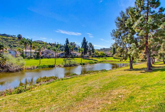 4889 Ruette De Mer, San Diego, CA 92130