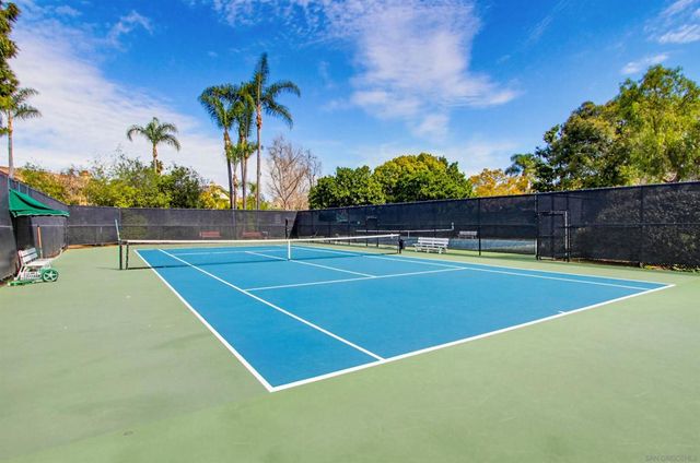 4889 Ruette De Mer, San Diego, CA 92130