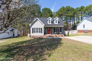 276 Groundsel Place, Clayton, NC 27527