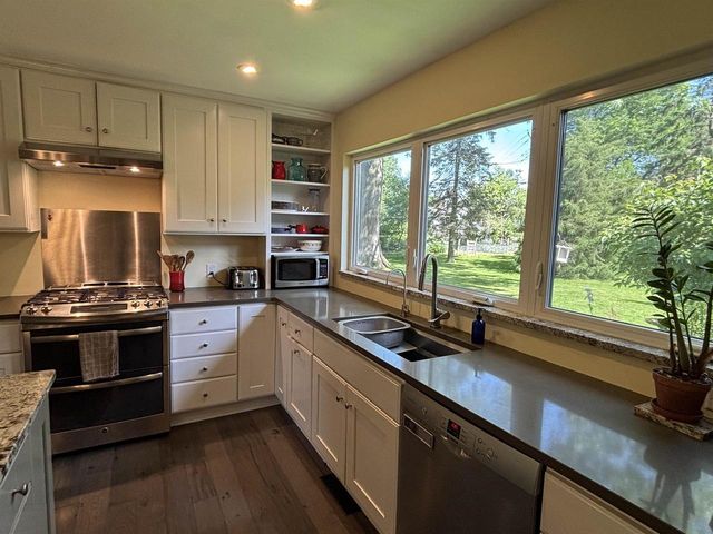 718 Delladonna Way, Madison, WI 53704