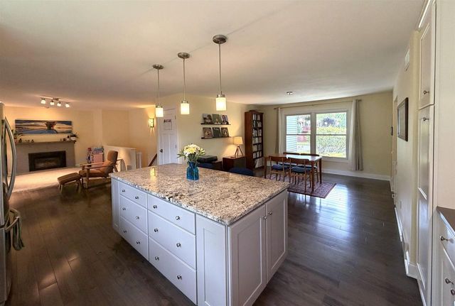 718 Delladonna Way, Madison, WI 53704