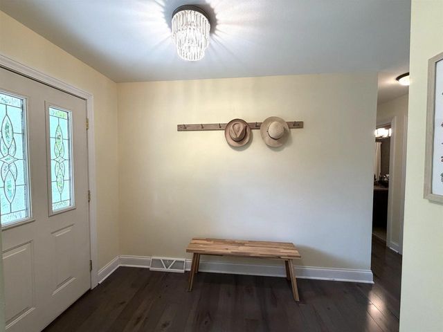 718 Delladonna Way, Madison, WI 53704