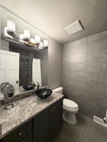 718 Delladonna Way, Madison, WI 53704