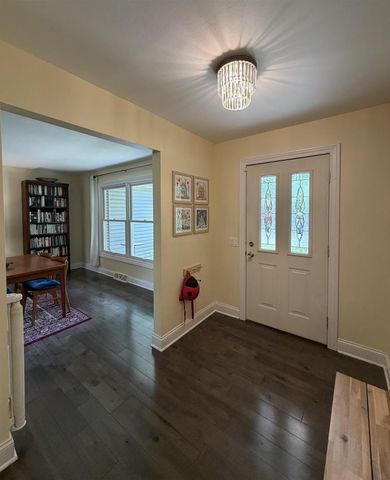 718 Delladonna Way, Madison, WI 53704