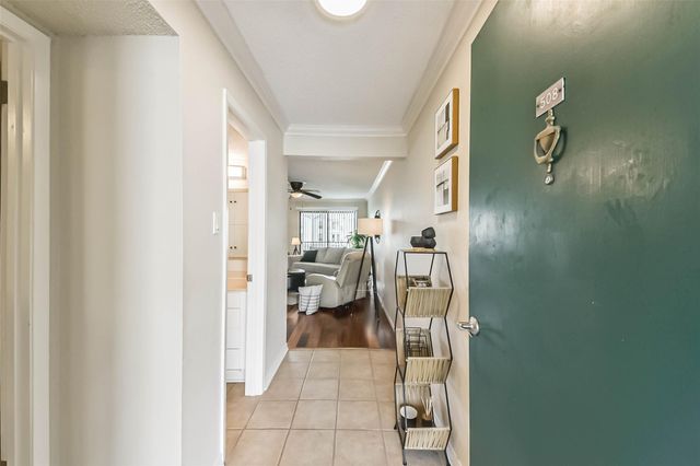 4011 Nasa Rd 1 508, Seabrook, TX 77586