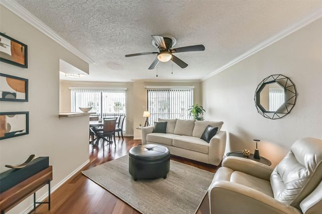 4011 Nasa Rd 1 508, Seabrook, TX 77586