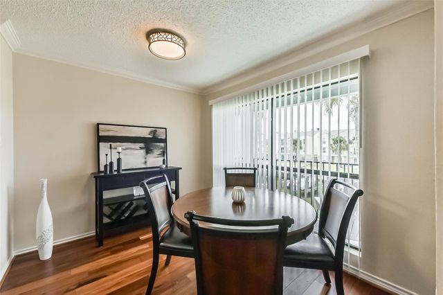 4011 Nasa Rd 1 508, Seabrook, TX 77586