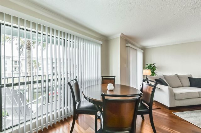 4011 Nasa Rd 1 508, Seabrook, TX 77586