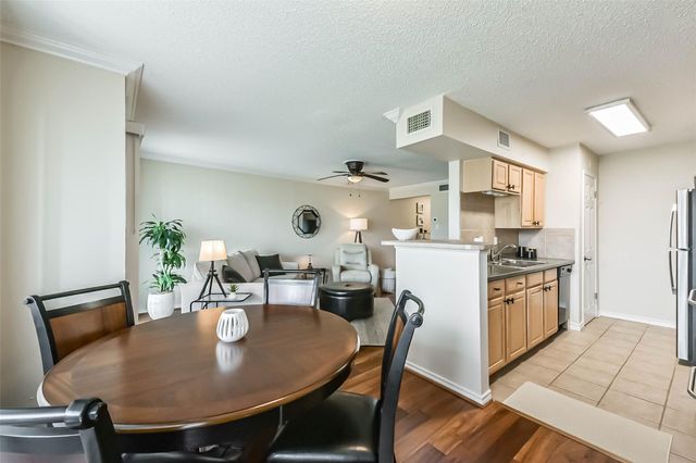 4011 Nasa Rd 1 508, Seabrook, TX 77586