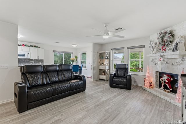 15718 Hastings Park, Selma, TX 78154