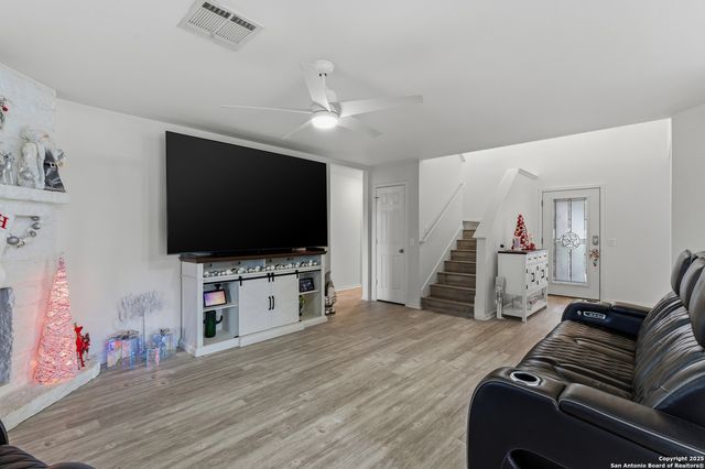 15718 Hastings Park, Selma, TX 78154