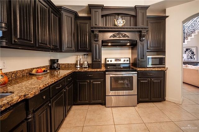 2437 E 5th Street, Mission, TX 78572