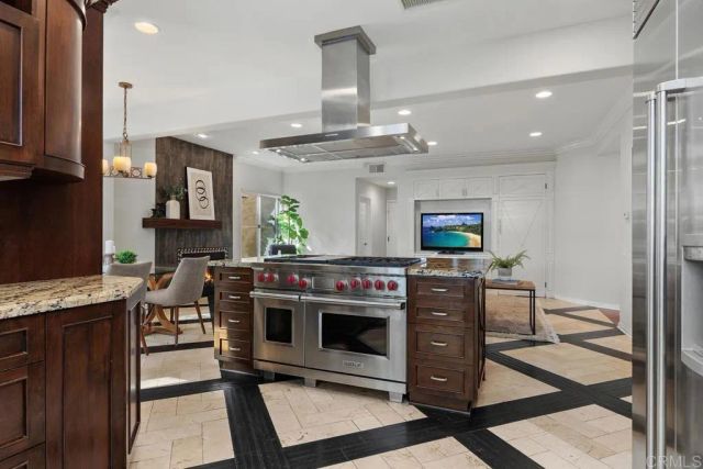 12919 Chaparral Ridge Road, San Diego, CA 92130