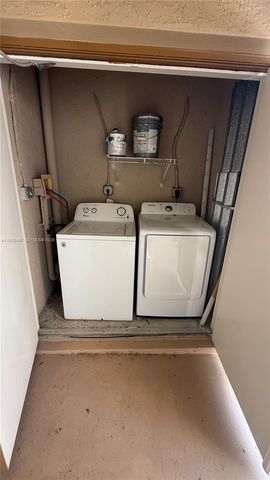 220 SW 116th Ave 15-206, Pembroke Pines, FL 33025