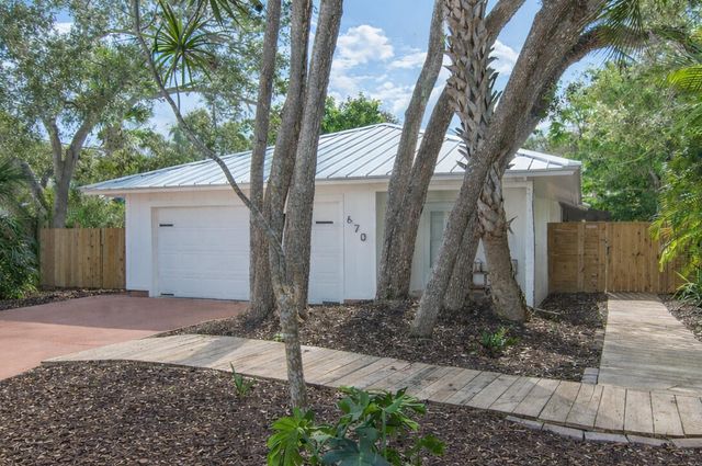 670 Cypress Road, Vero Beach, FL 32963