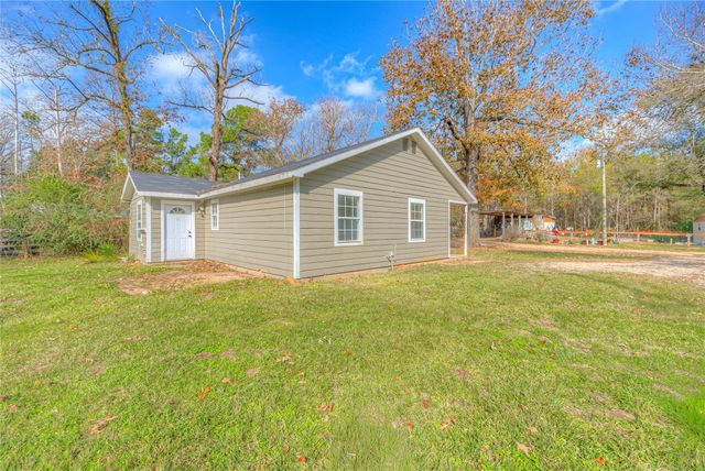 380 Rae Ann Boulevard, Livingston, TX 77351