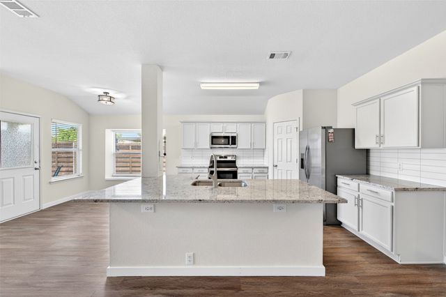 4008 Vinyard Way, Denton, TX 76226