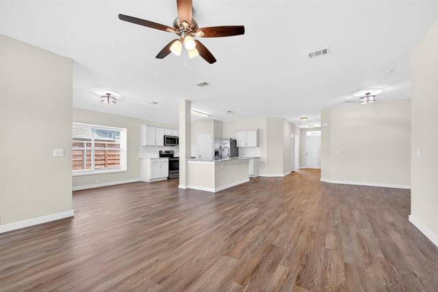 4008 Vinyard Way, Denton, TX 76226