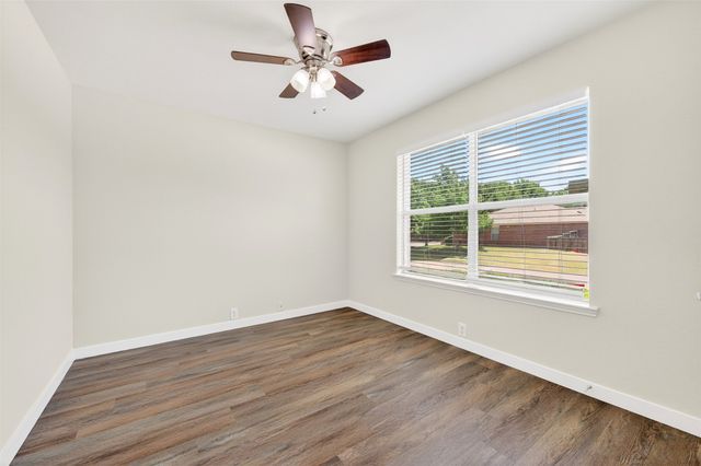 4008 Vinyard Way, Denton, TX 76226