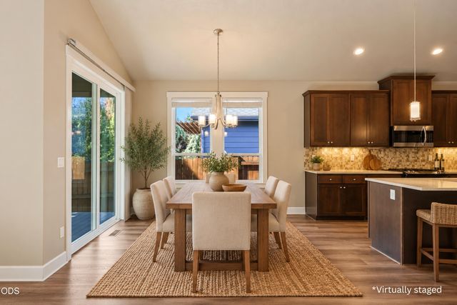 1646 NW Upas Avenue, Redmond, OR 97756