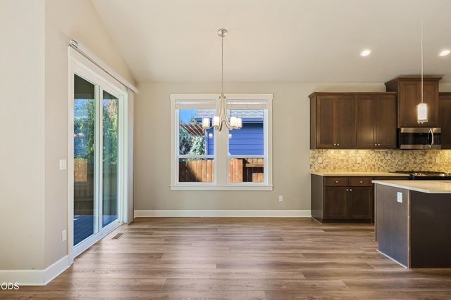 1646 NW Upas Avenue, Redmond, OR 97756