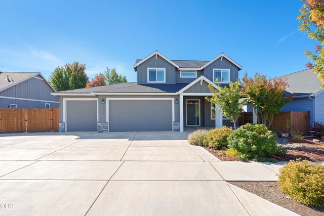 1646 NW Upas Avenue, Redmond, OR 97756