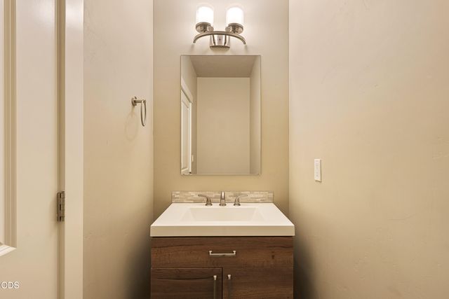 1646 NW Upas Avenue, Redmond, OR 97756