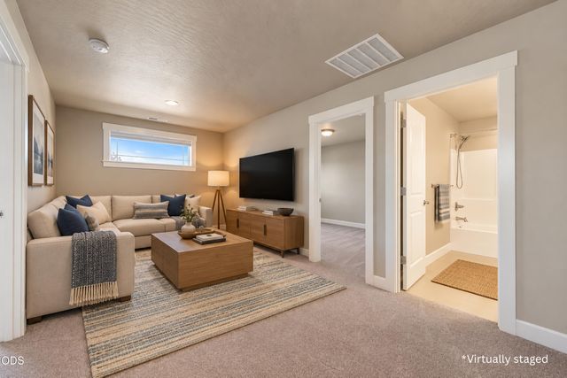 1646 NW Upas Avenue, Redmond, OR 97756