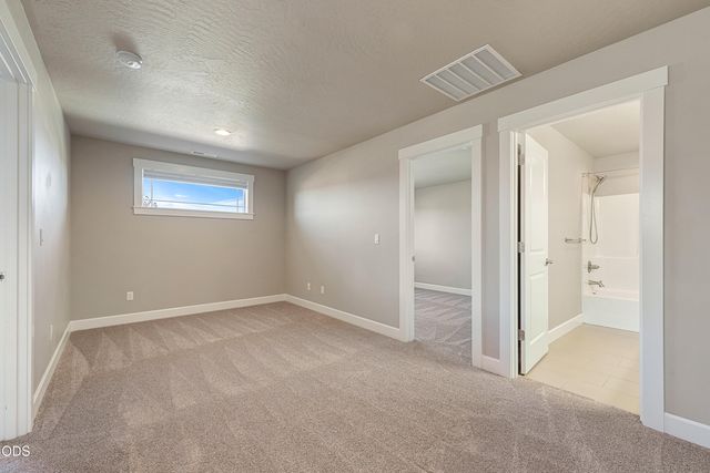 1646 NW Upas Avenue, Redmond, OR 97756